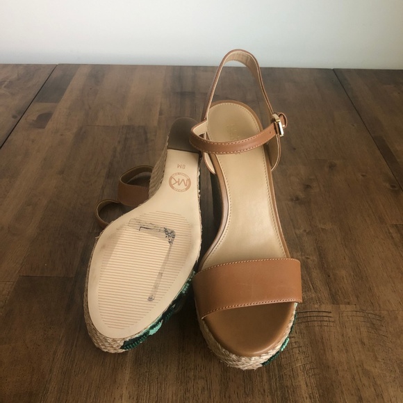 New Michael Kors Fisher Palm Embroidered Wedge - Picture 6 of 6